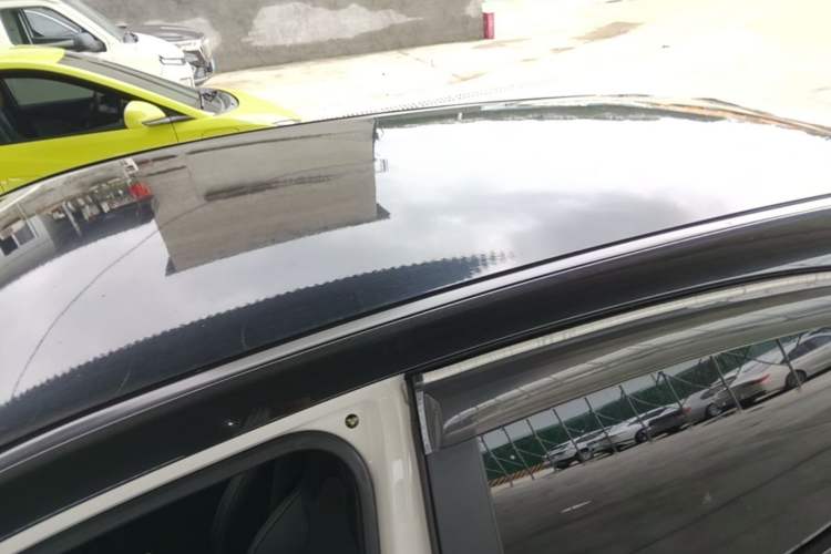 Used NETA V 2021 Long-Range Entertainment Edition Roof