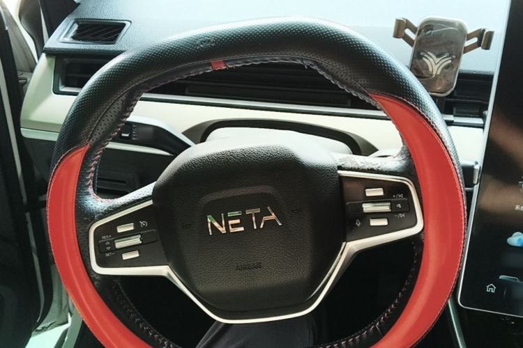 Used NETA V 2021 Long-Range Entertainment Edition Upgrade Model Steering Wheel