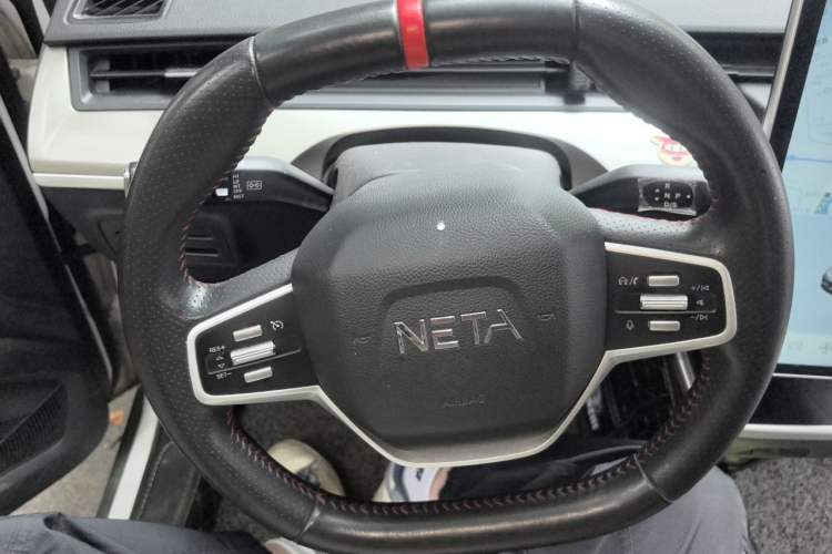 Used NETA V 2021 Long-Range Entertainment Edition Upgrade Model Steering Wheel