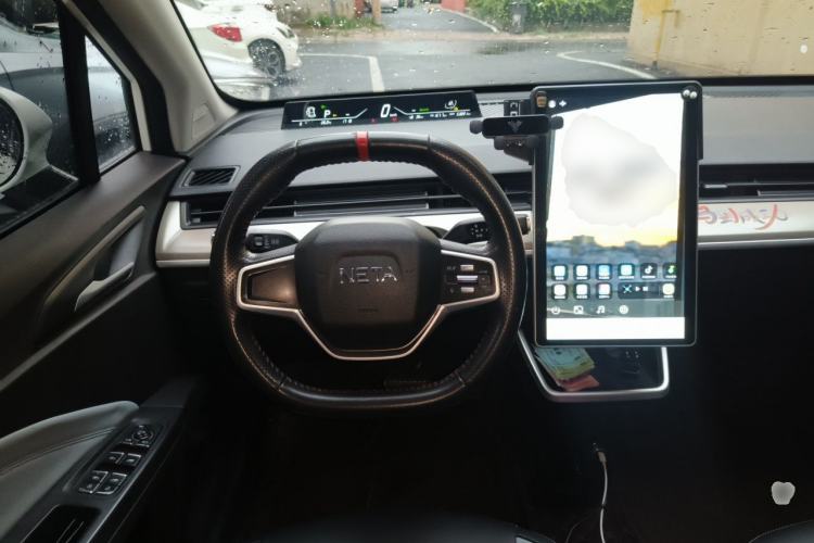 Used NETA V 2021 Standard Range Entertainment Version – Upgraded Model Steering Wheel