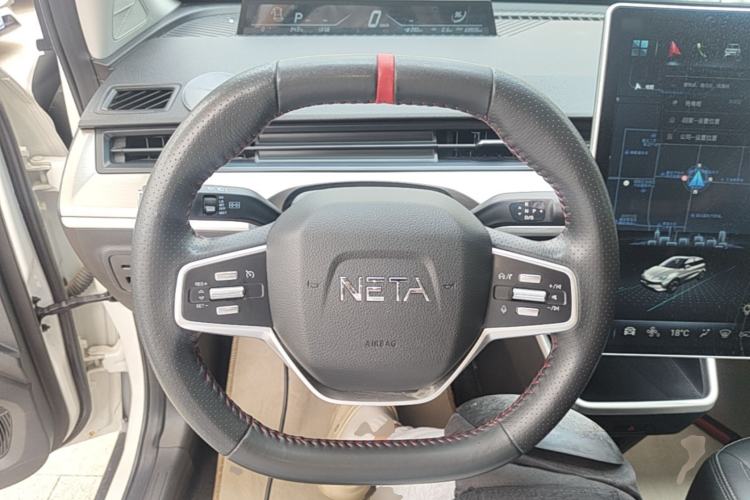 Used NETA V 2021 Long-Range Entertainment Edition Upgrade Model Steering Wheel