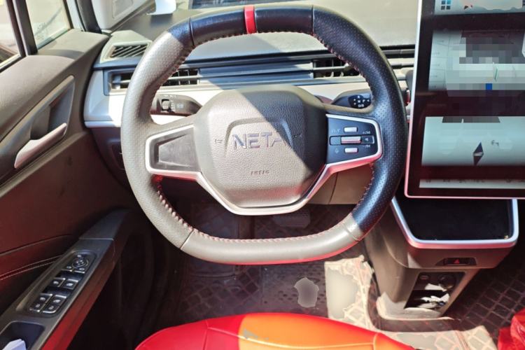Used NETA V 2021 Standard Range Entertainment Version – Upgraded Model Steering Wheel