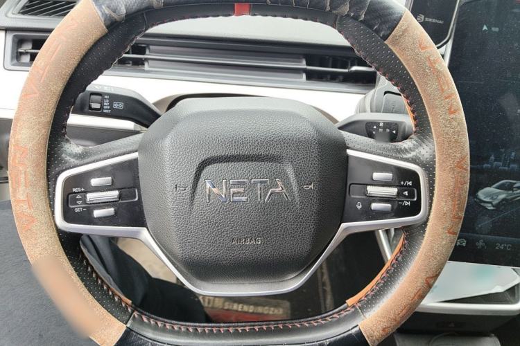 Used NETA V 2021 Long-Range Entertainment Edition Upgrade Model Steering Wheel