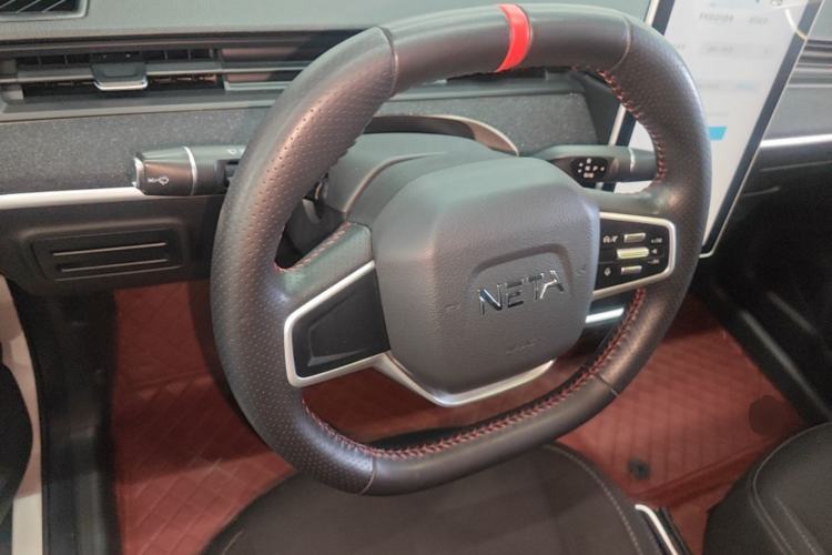 Used NETA V 2021 Standard Range Entertainment Version – Upgraded Model Steering Wheel
