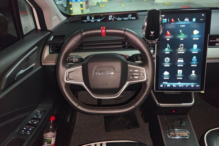Used NETA V 2021 Standard Range Entertainment Version – Upgraded Model Steering Wheel