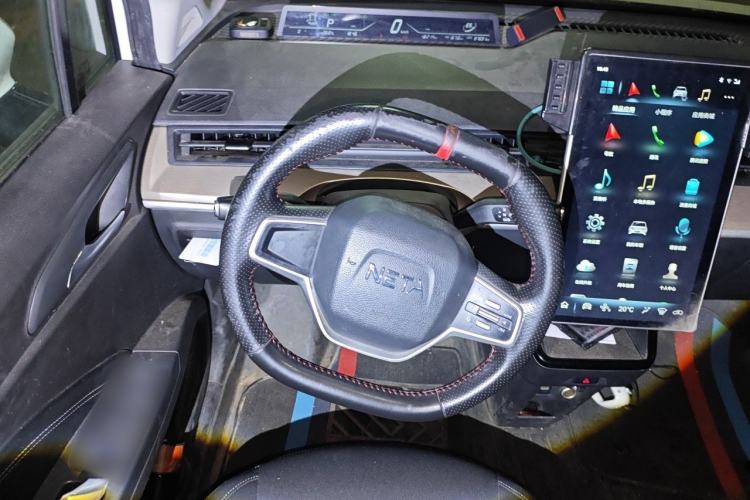 Used NETA V 2021 Standard Range Entertainment Version – Upgraded Model Steering Wheel