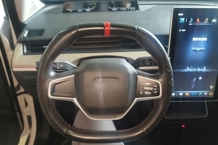 Used NETA V 2021 Standard Range Entertainment Version – Upgraded Model Steering Wheel