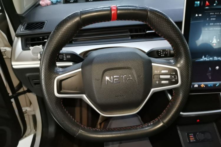 Used NETA V 2021 Standard Range Entertainment Version – Upgraded Model Steering Wheel