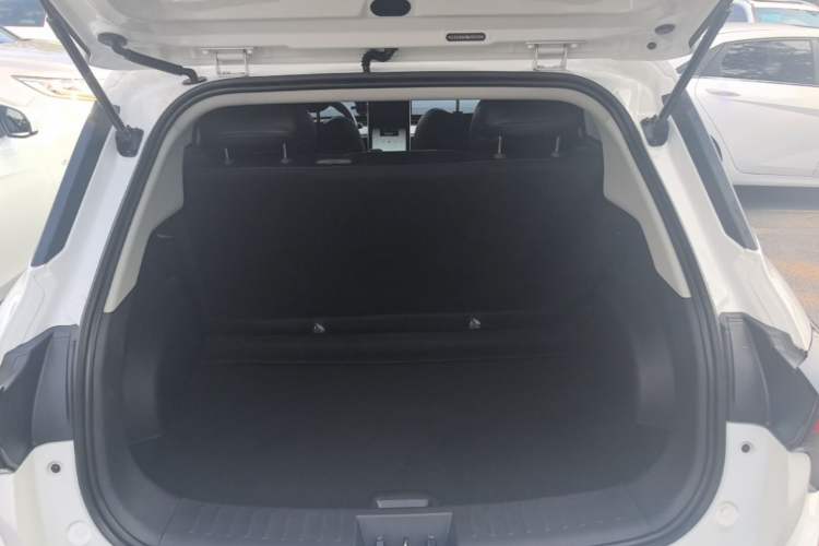 Used NETA V 2021 Standard Range Entertainment Version – Upgraded Model Trunk