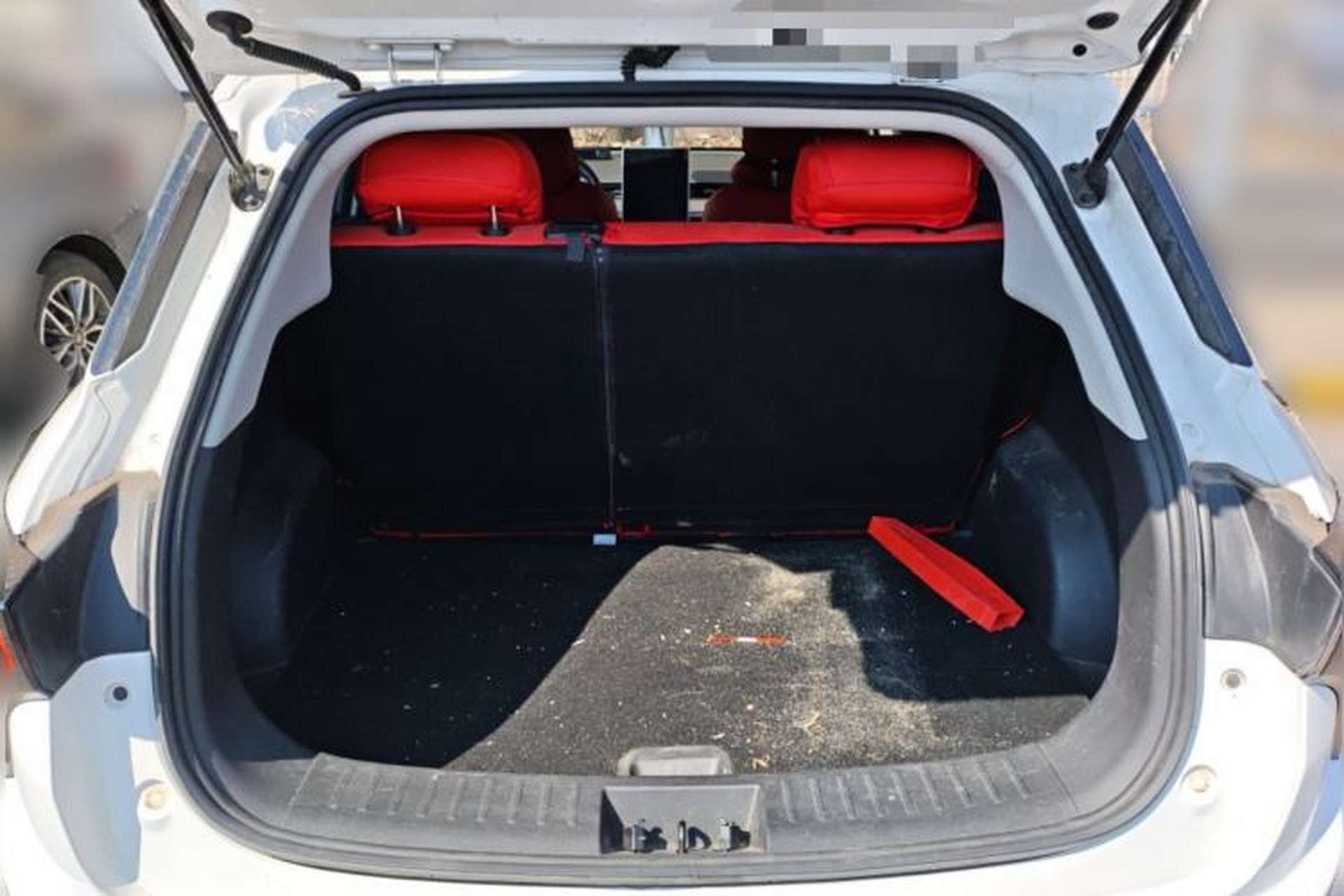 Used NETA V 2021 Standard Range Entertainment Version – Upgraded Model Trunk
