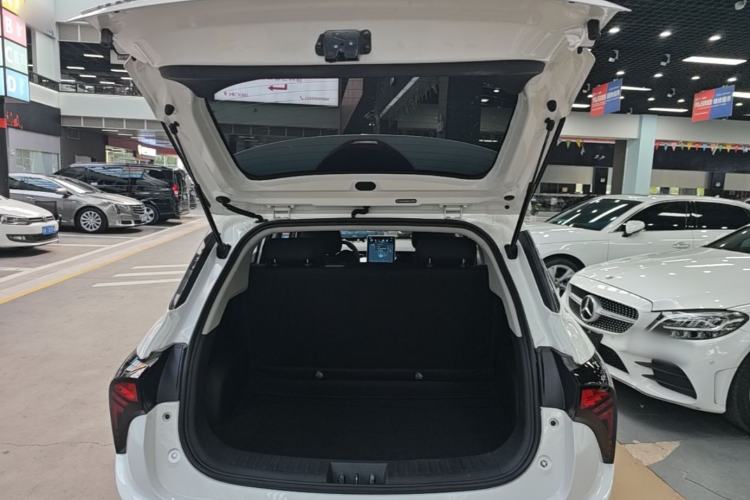 Used NETA V 2021 Standard Range Entertainment Version – Upgraded Model Trunk