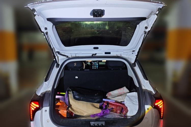 Used NETA V 2021 Standard Range Entertainment Version – Upgraded Model Trunk