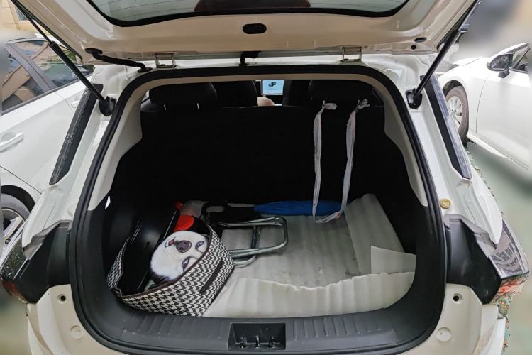 Used NETA V 2021 Long-Range Entertainment Edition Upgrade Model Trunk