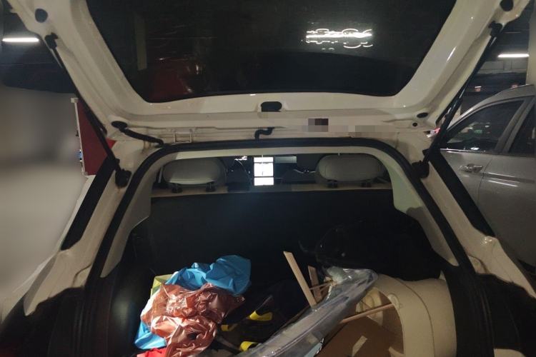 Used NETA V 2021 Standard Range Entertainment Version – Upgraded Model Trunk