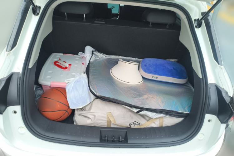 Used NETA V 2021 Standard Range Entertainment Version – Upgraded Model Trunk