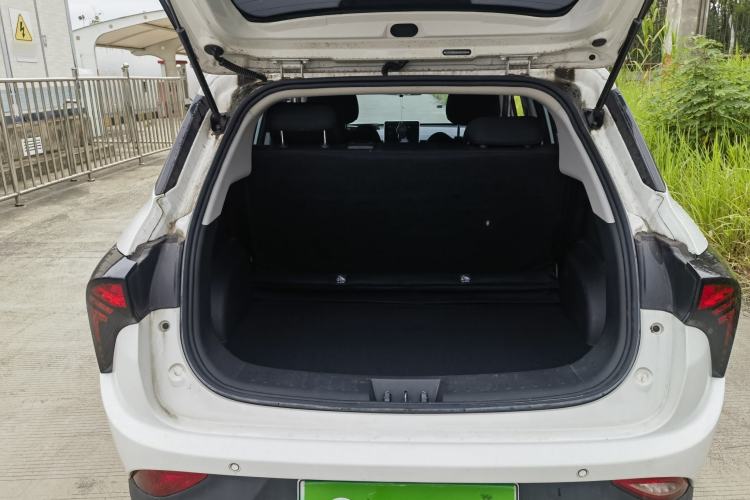 Used NETA V 2021 Standard Range Entertainment Version – Upgraded Model Trunk