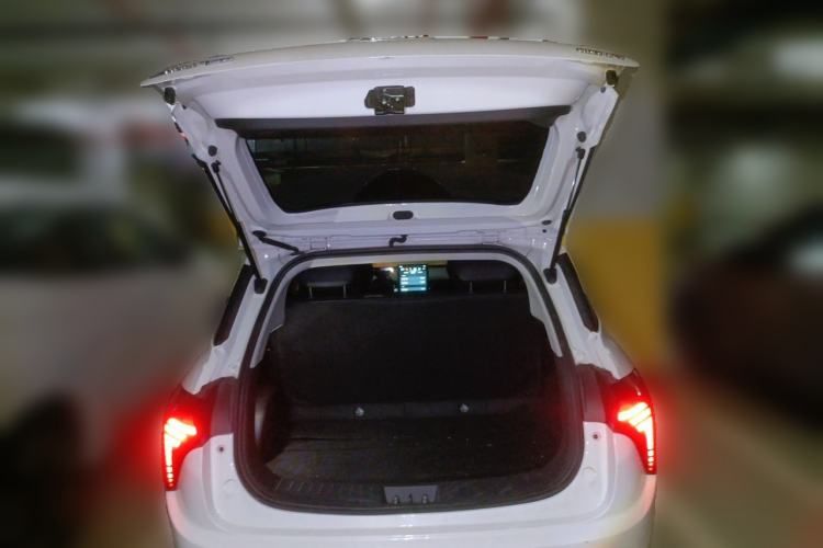 Used NETA V 2021 Long-Range Entertainment Edition Upgrade Model Trunk
