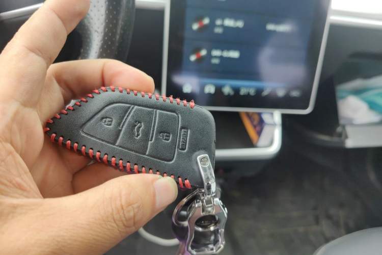 Used NETA V 2021 Long-Range Entertainment Edition Upgrade Model Vehicle Key