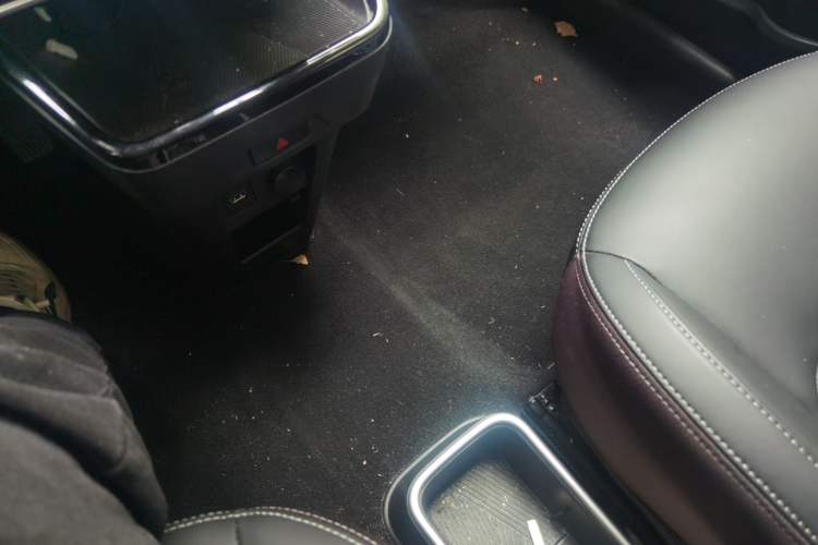 Used NETA V 2021 Long-Range Entertainment Edition Vehicle Key