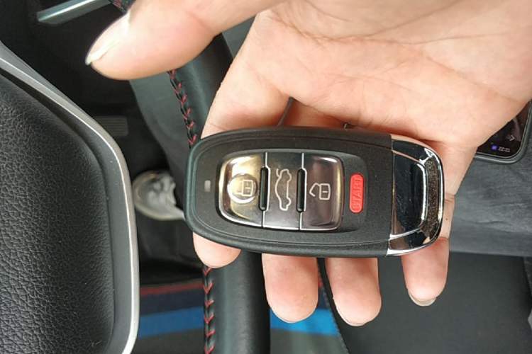 Used NETA V 2021 Standard Range Entertainment Version – Upgraded Model Vehicle Key