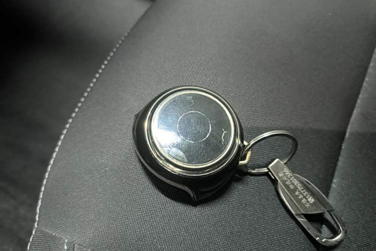 Used NETA V 2021 Standard Range Entertainment Version – Upgraded Model Vehicle Key