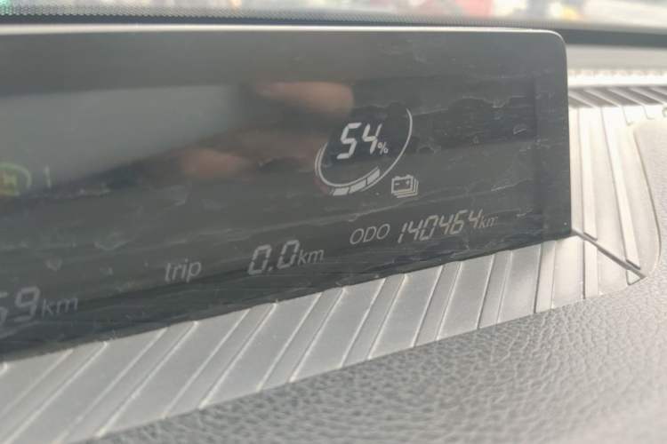 Used NETA V 2021 Standard Range Entertainment Edition Odometer Close Up