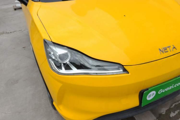 Used NETA V 2021 Standard Range Entertainment Edition Right Front Headlight
