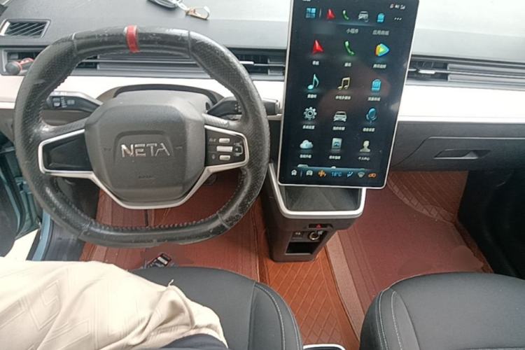Used NETA V 2022 Standard Range Industry Custom Edition Center Console