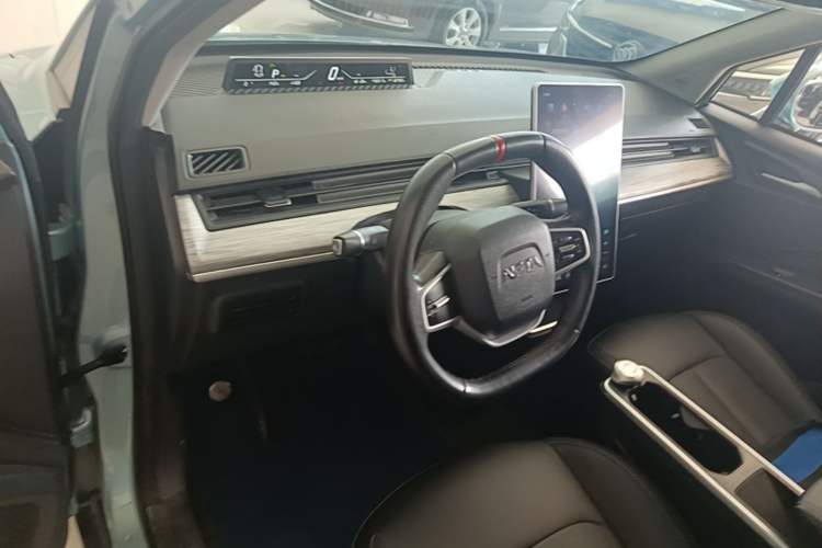 Used NETA V 2022 Chao 400 Lite Center Console