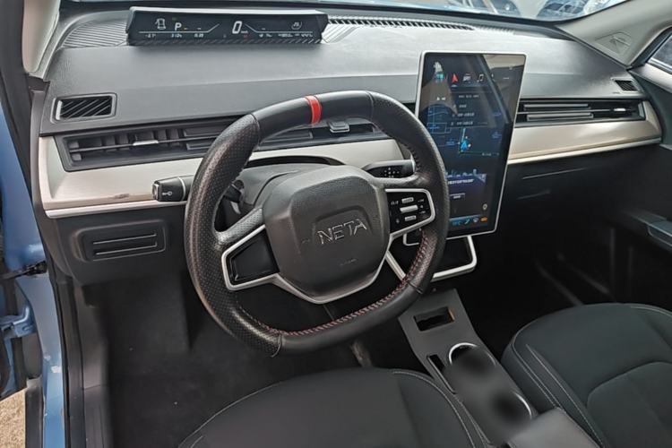 Used NETA V 2022 Chao 300 Lite Ternary Lithium Center Console
