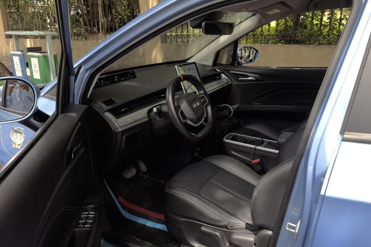 Used NETA V 2022 Chao 300 Lite Ternary Lithium Driver Seat