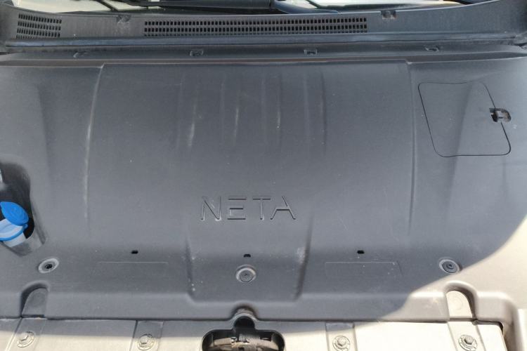 Used NETA V 2022 Chao 300 Lite Lithium Iron Phosphate Engine Bay