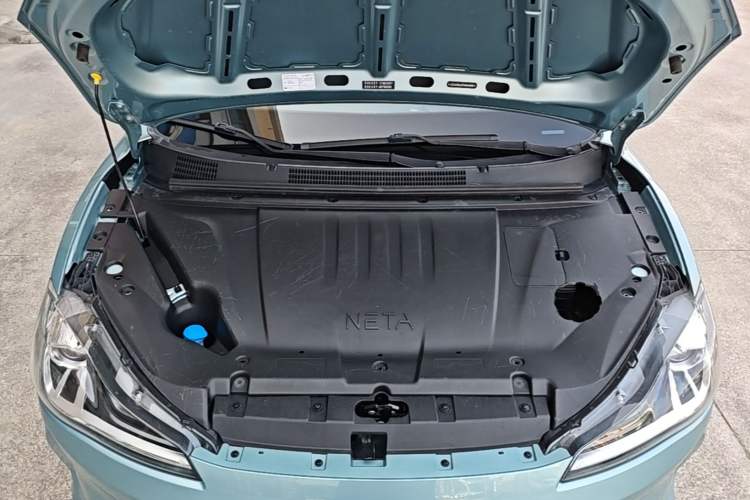 Used NETA V 2022 Chao 400 Lite Engine Bay