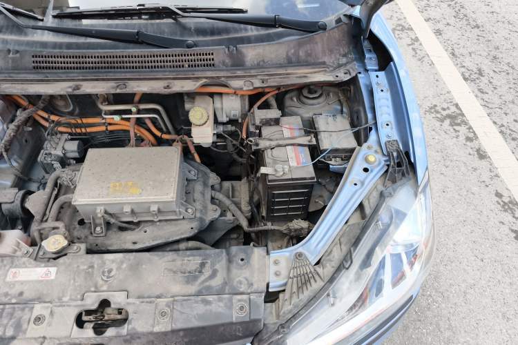 Used NETA V 2022 Chao 400 Lite Engine Bay Left