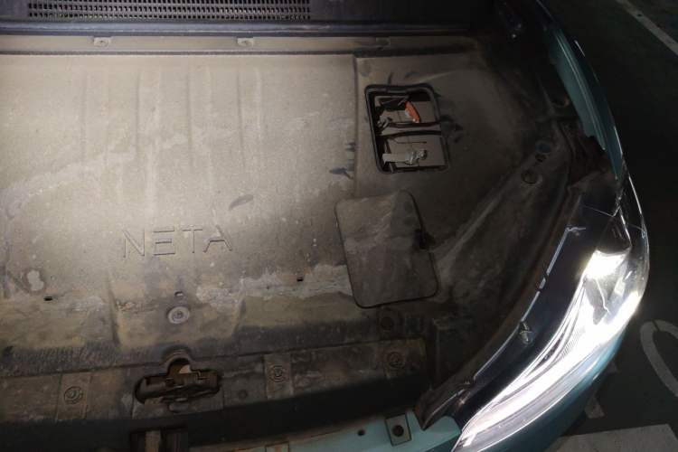Used NETA V 2022 Chao 400 Lite Engine Bay Left