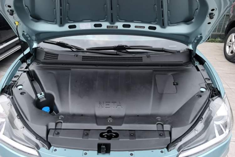 Used NETA V 2022 Chao 400 Engine Bay
