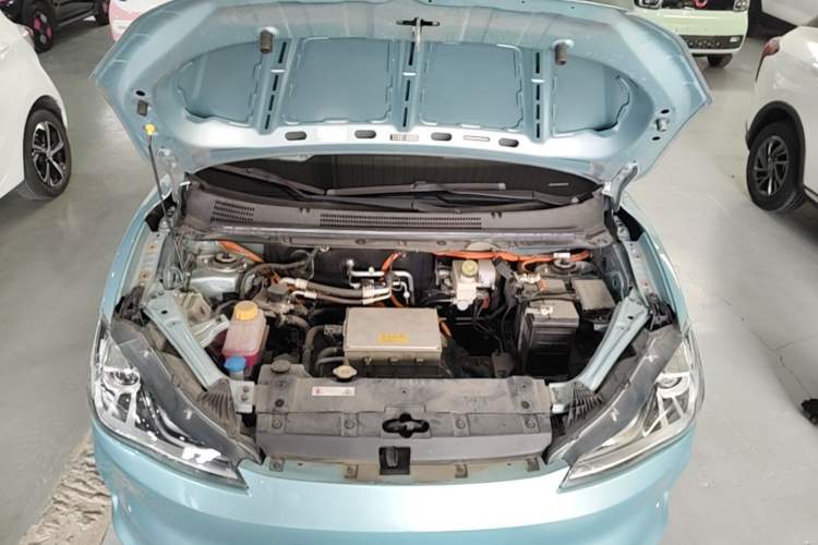 Used NETA V 2022 Pro Long-Range Smart Edition Engine Bay