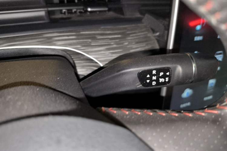 Used NETA V 2022 Chao 400 Lite Gear Lever