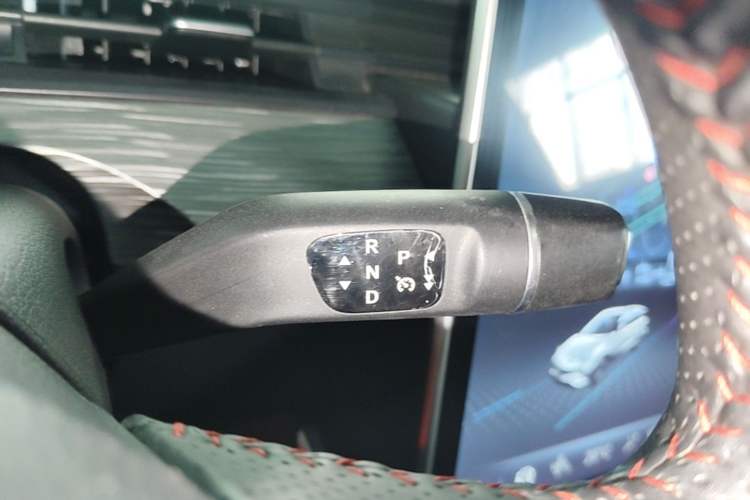 Used NETA V 2022 Chao 400 Lite Gear Lever