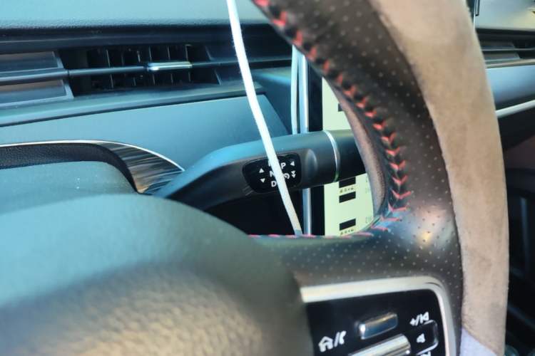 Used NETA V 2022 Chao 400 Lite Gear Lever