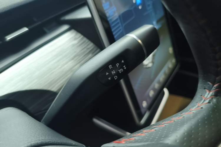 Used NETA V 2022 Chao 400 Lite Gear Lever