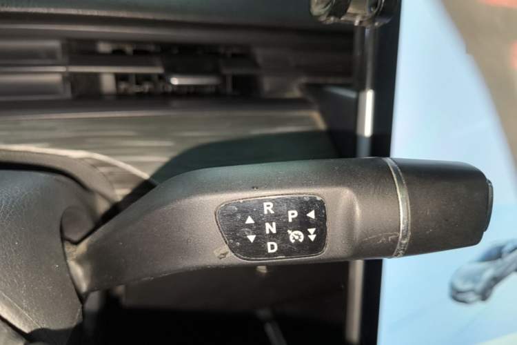 Used NETA V 2022 Chao 400 Lite Gear Lever