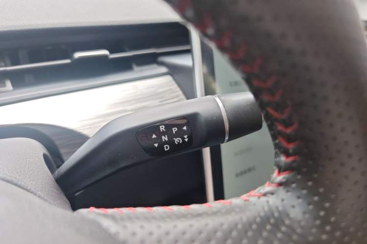 Used NETA V 2022 Chao 400 Lite Gear Lever