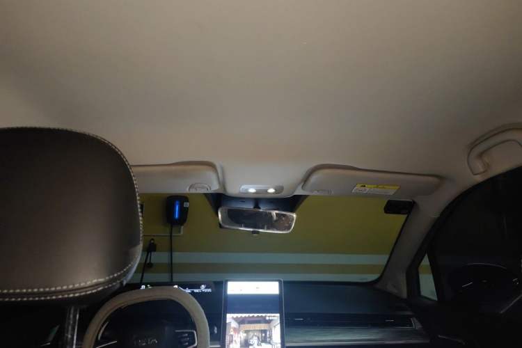 Used NETA V 2022 Chao 400 Lite Headliner