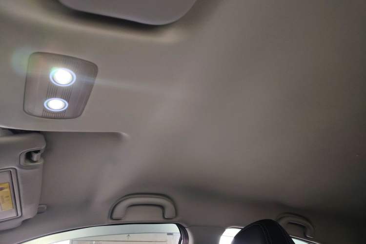 Used NETA V 2022 Long-Range Industry Custom Edition Headliner