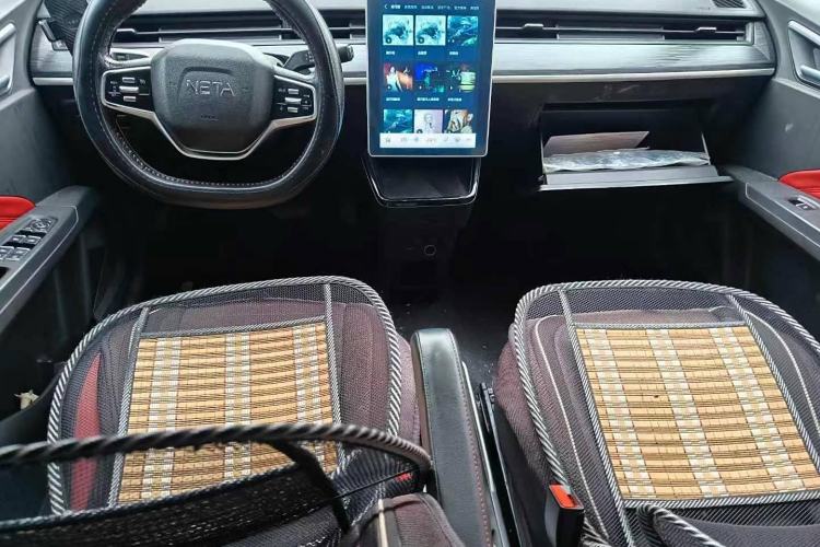 Used NETA V 2022 Chao 400 Lite Interior 1