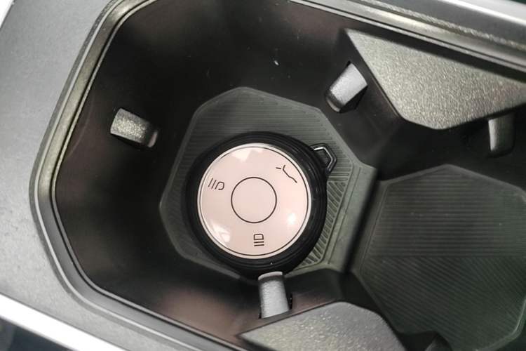 Used NETA V 2022 Chao 400 Interior 1