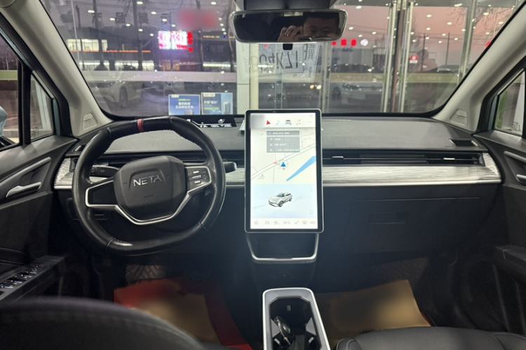Used NETA V 2022 Chao 300 Lite Ternary Lithium Interior 1