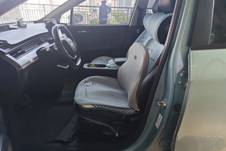Used NETA V 2022 Chao 400 Lite Interior 1