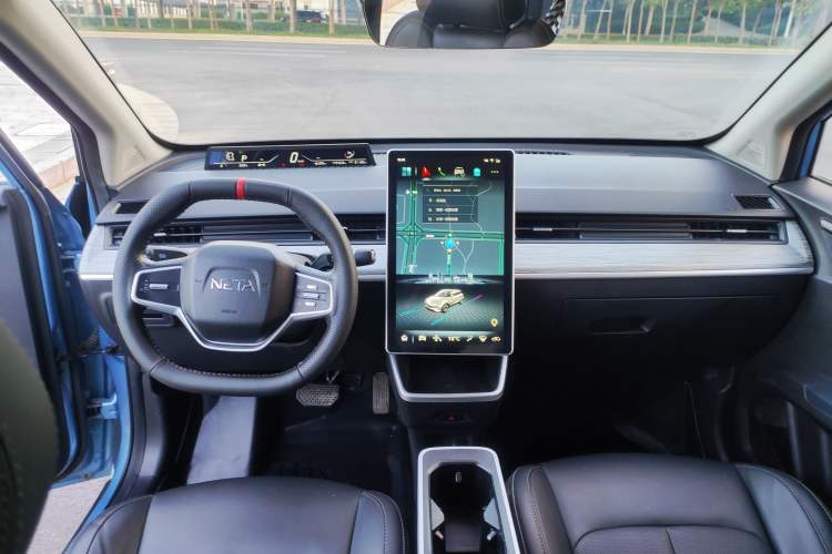 Used NETA V 2022 Chao 400 Lite Interior 2